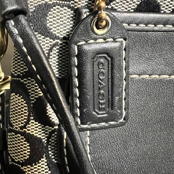 Coach signature black canvas logo leather trim wristlet. Outer slip pocket. - Picture 4 of 6
